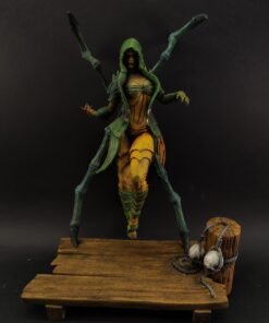 Full-body statue of D’Vorah in sinister pose with hive limbs extended