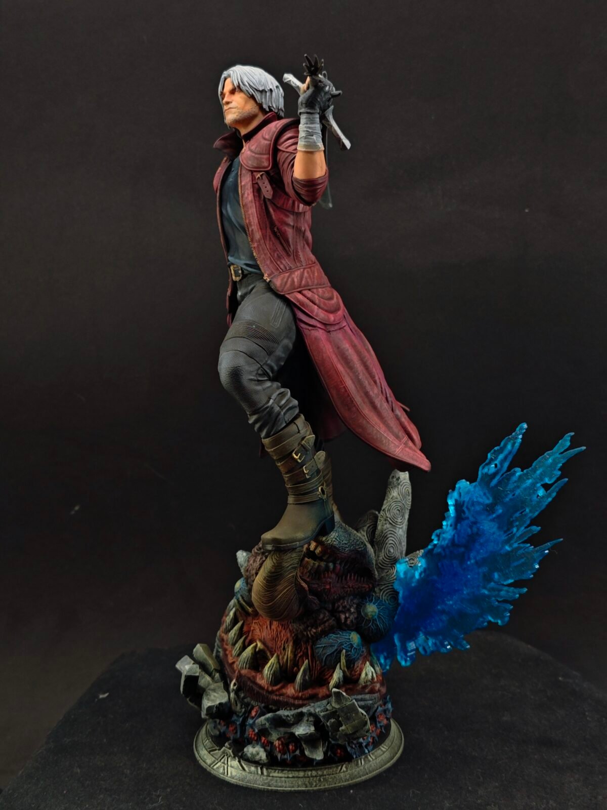 Side view showing pistols, Rebellion sword, and flowing coat