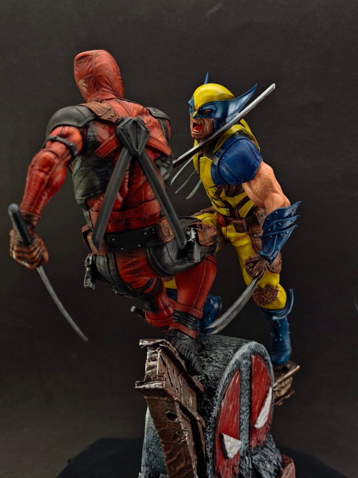 Sculpted duel on textured platform with action-focused dynamic poses